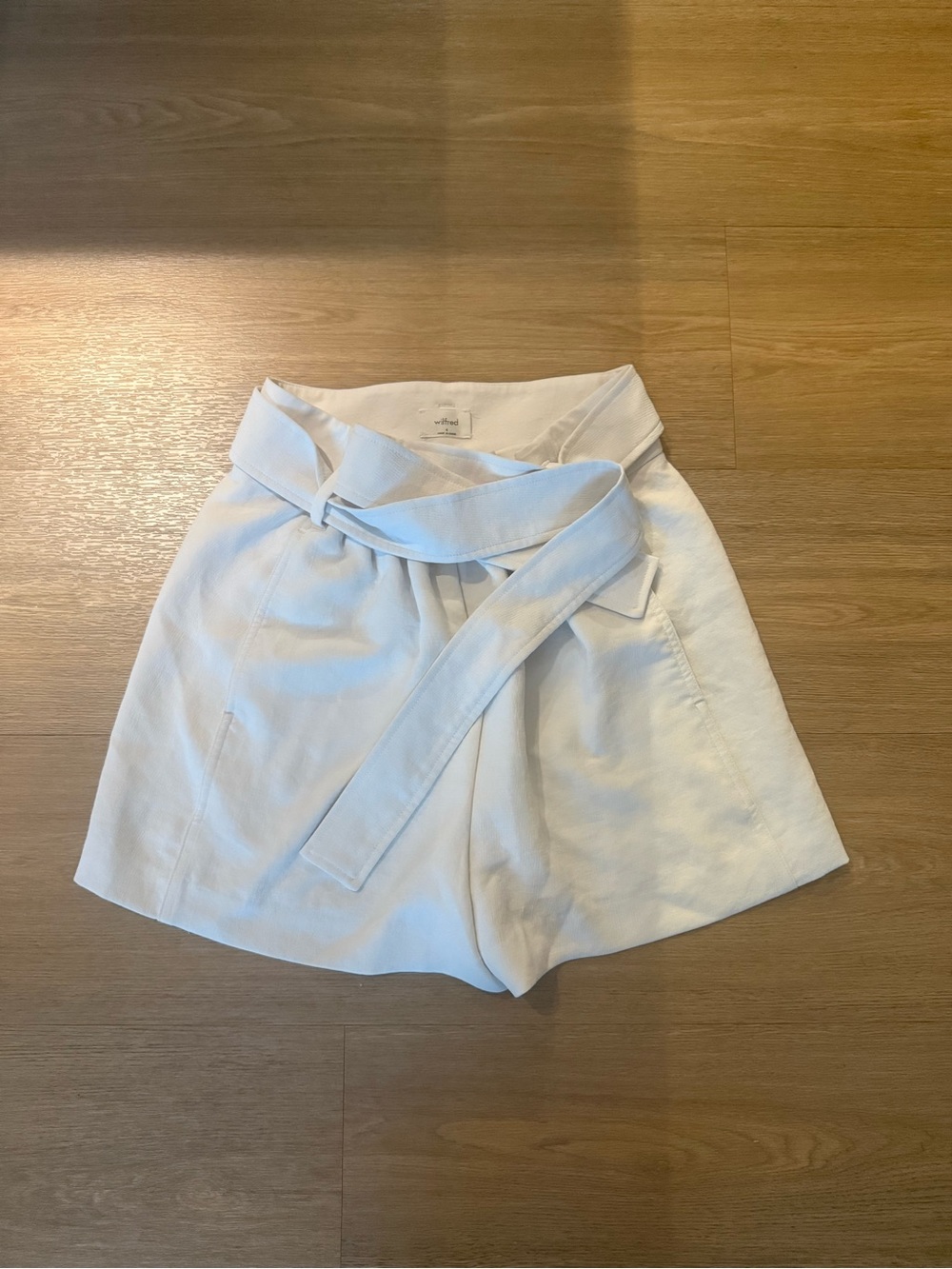 Aritzia Wilfred Shorts Size 4